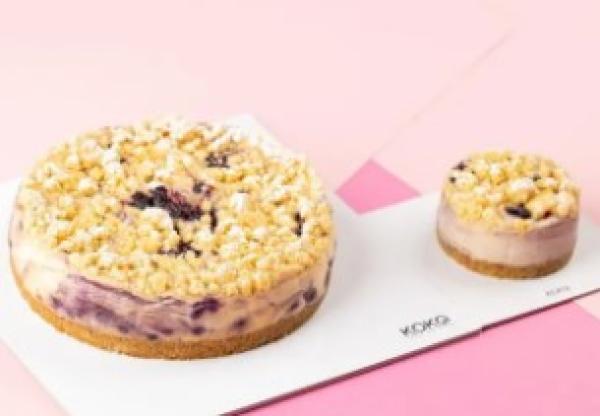 Mini Blueberry Crumble Cheesecake