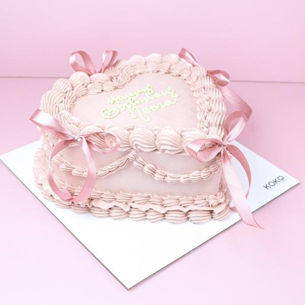 Bow Heart Vintage Cake