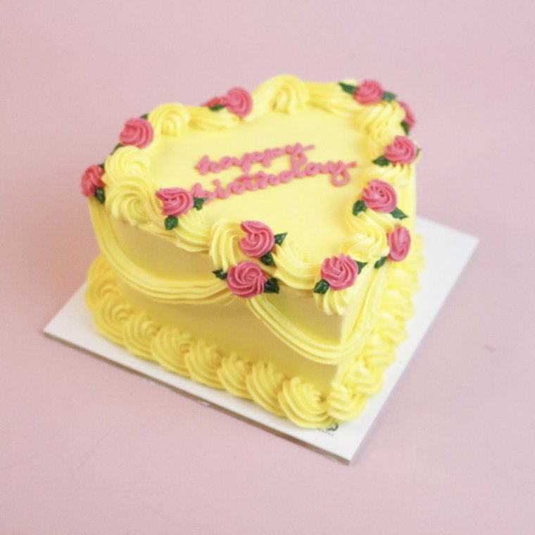 Belle Vintage Heart shape