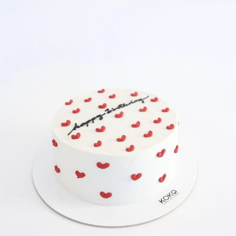 Bento White Base With Mini Red Hearts