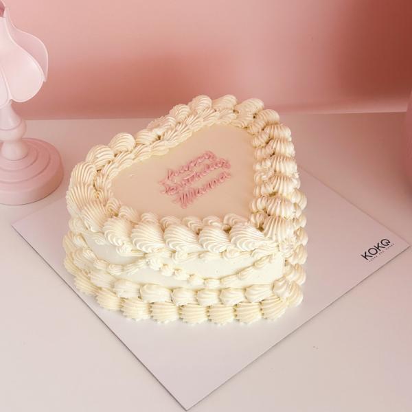 Bento White Vintage Heart Shape