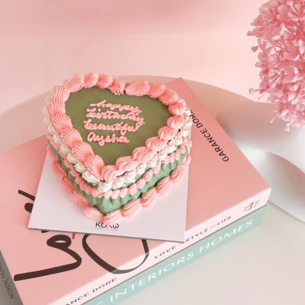 Bento Vintage Heart With Pink Pipping
