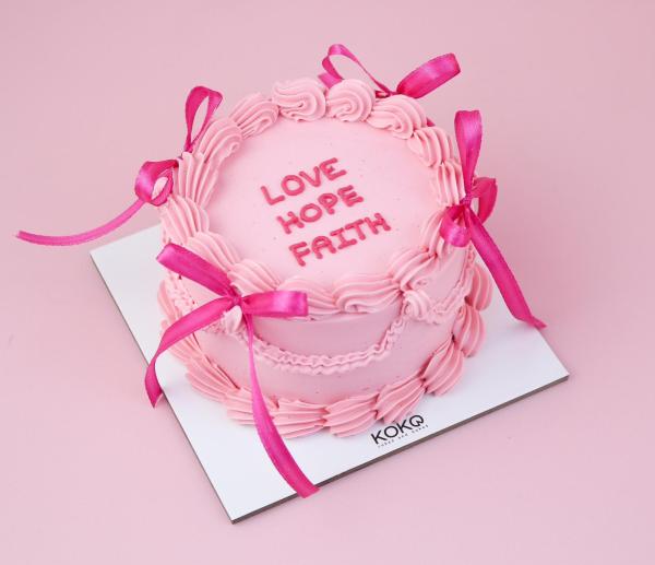Bento Hope Bow Cake