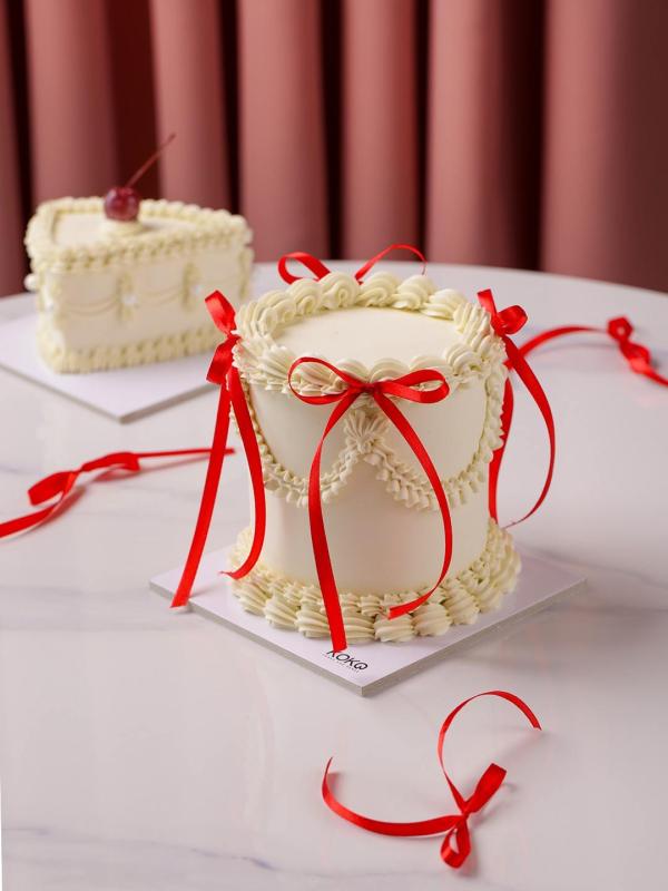 Bento tall Coquette with ribbon