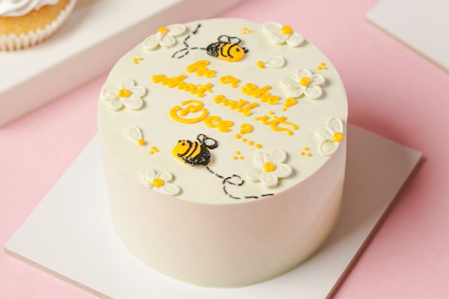 WHAT WILL IT BEE? 1KG cake